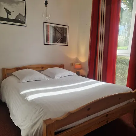 Agape Hotel Niort- Bessines Exterior foto