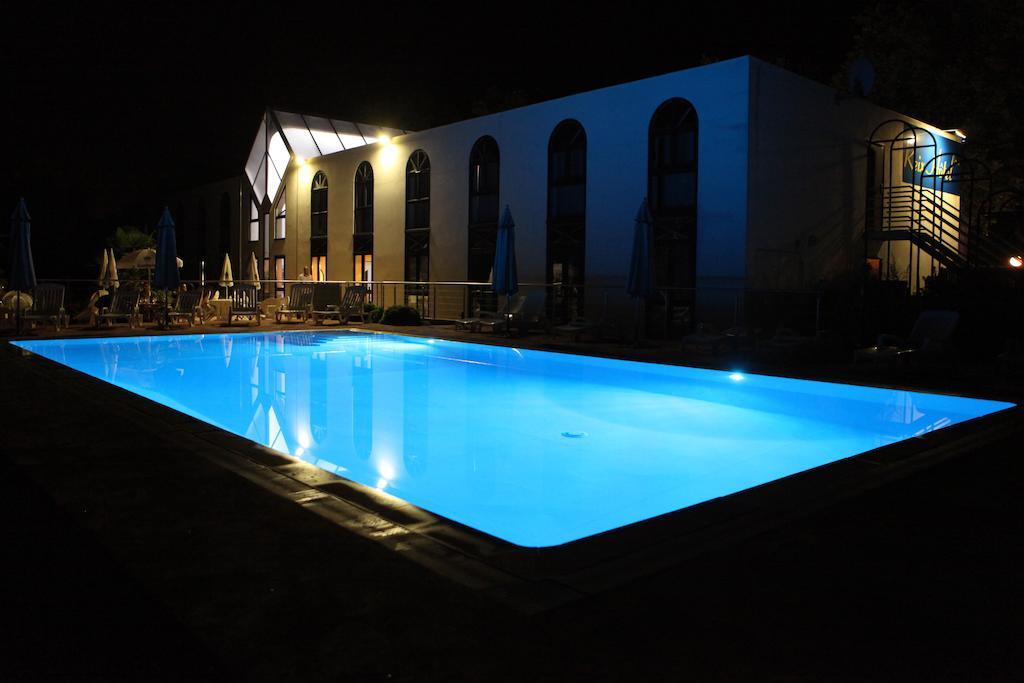 Hotel Agape Niort- Bessines