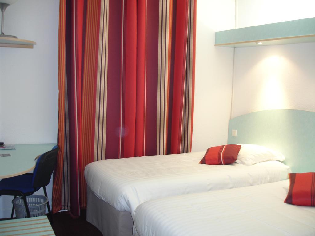 Hotel Agape Niort- 2*
