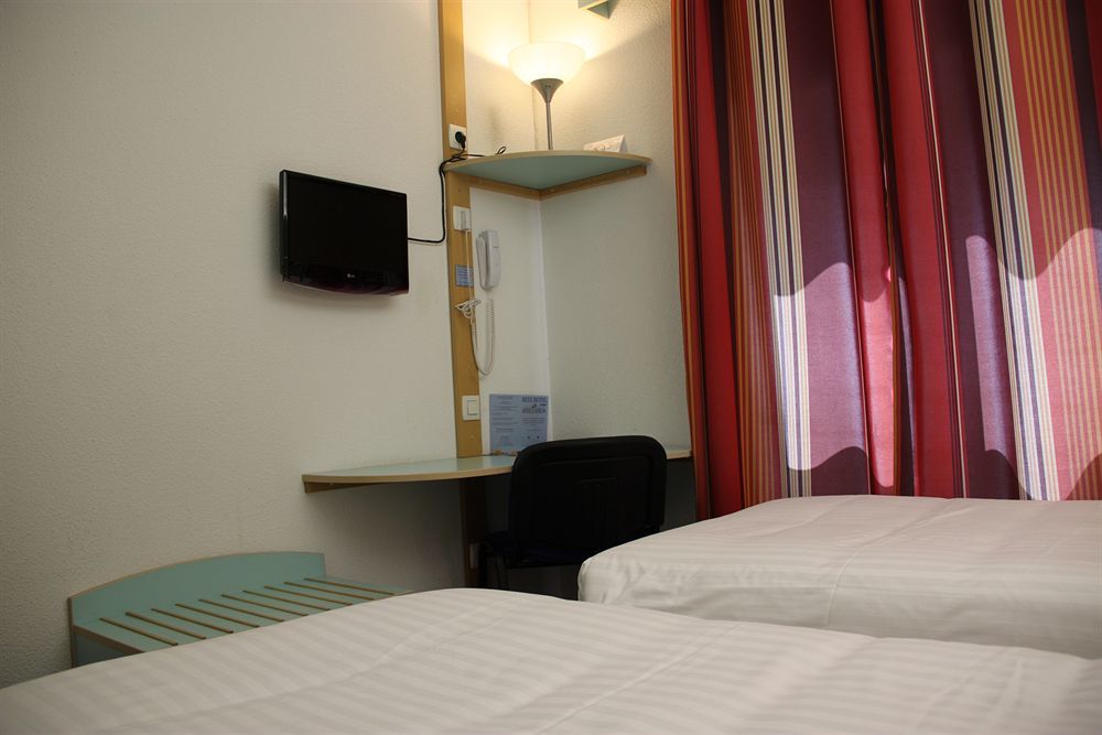 Hotel Agape Niort- 2*